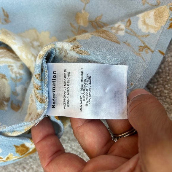 Reformation dress🌷🌷🌷🌷🌷 - Picture 11 of 11